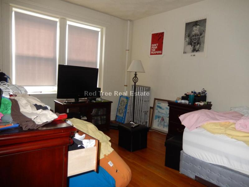 116 Washington St, Brighton