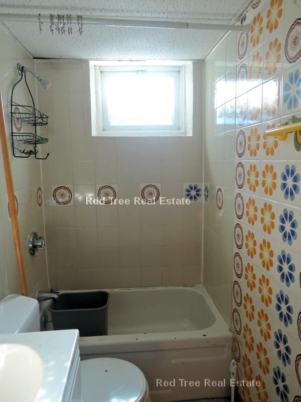 44 Linden St, Allston