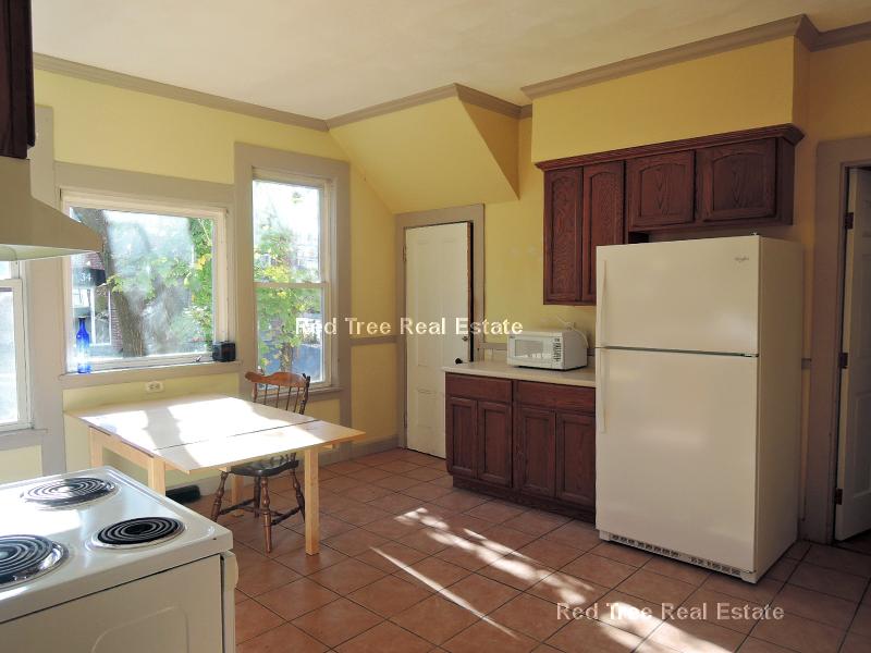 44 Linden St, Allston