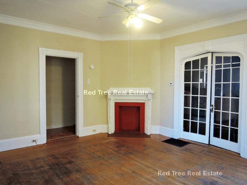 44 Linden St, Allston