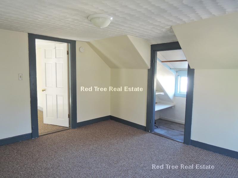 44 Linden St, Allston