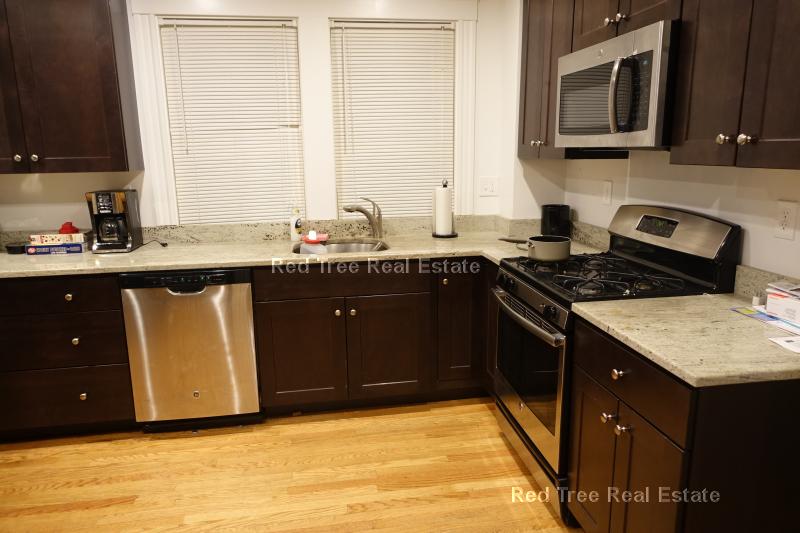 8 Sawyer Ter, Allston