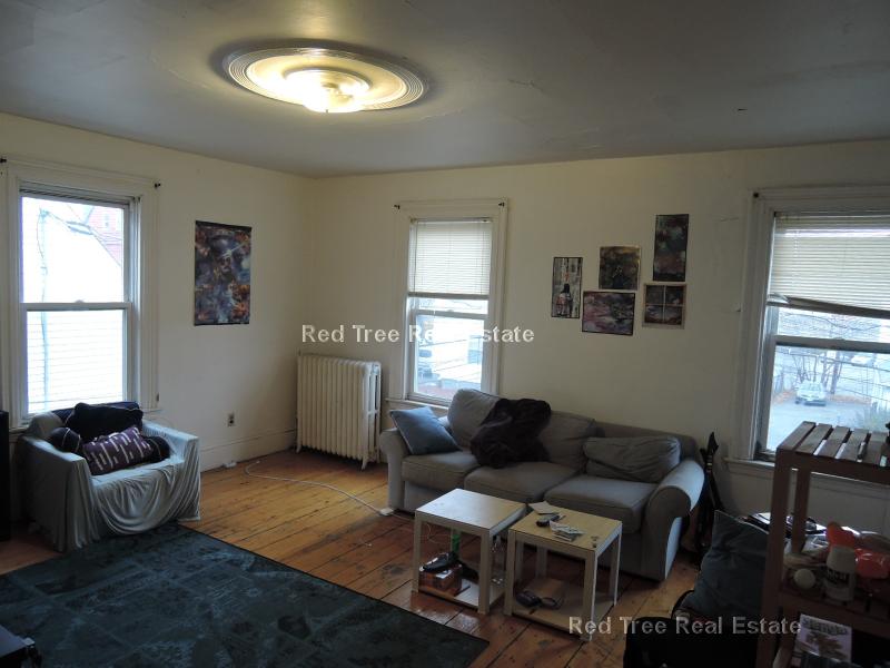 25 Pratt St, Allston