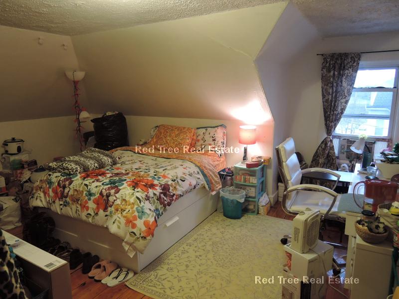 25 Pratt St, Allston