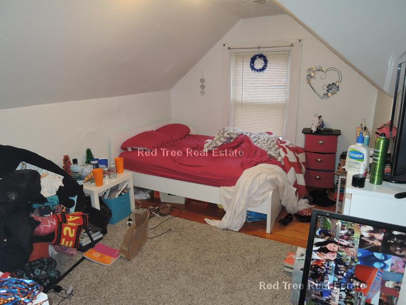 25 Pratt St, Allston