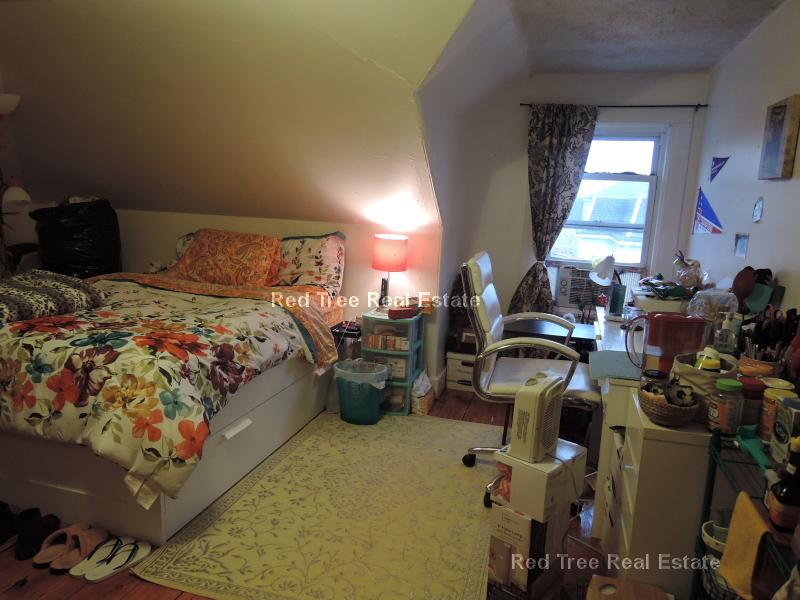 25 Pratt St, Allston