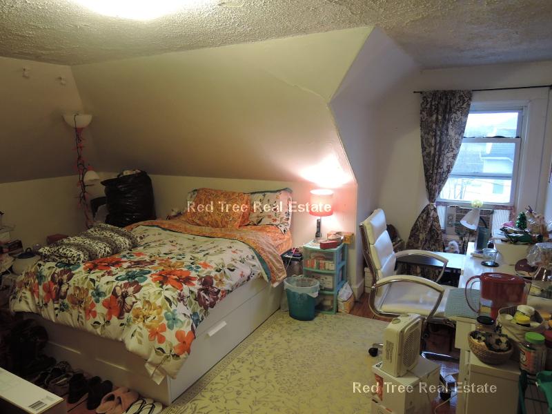 25 Pratt St, Allston