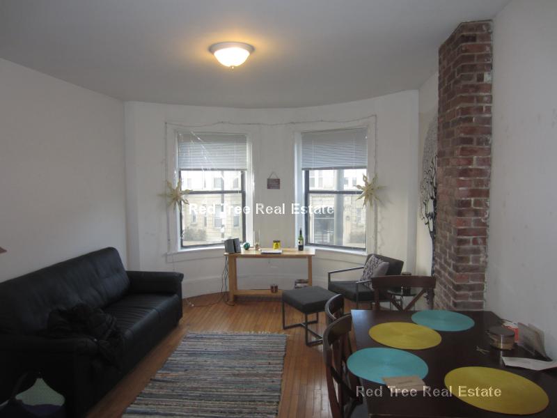 878 Huntington Ave, Mission Hill