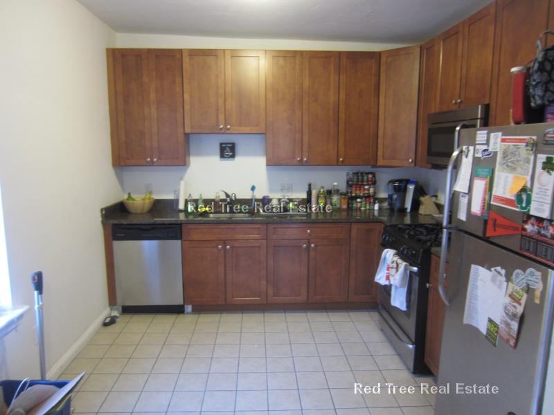 878 Huntington Ave, Mission Hill