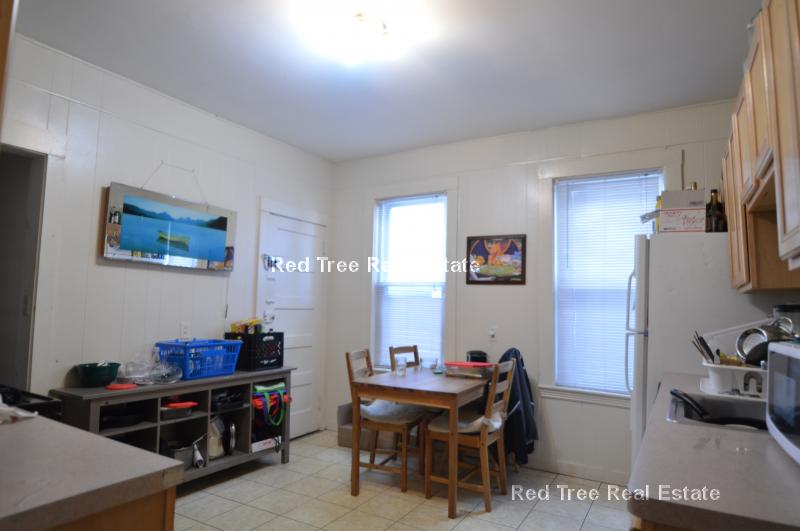 7 Gardner Tr, Allston