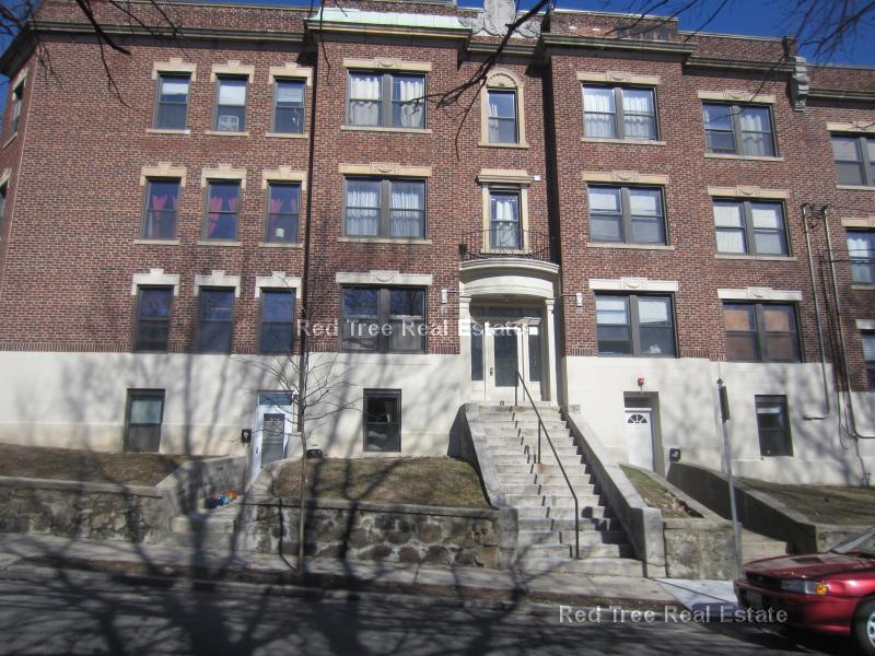 35 Cummings Rd, Brighton