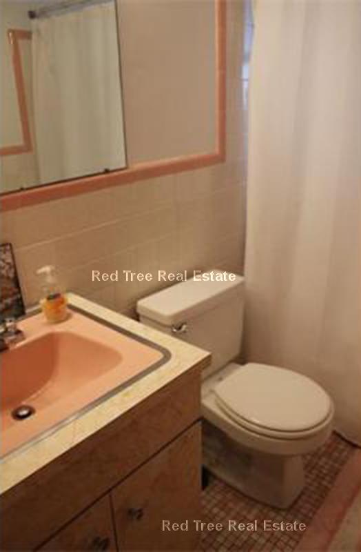 8 Commonwealth Ct, Brighton