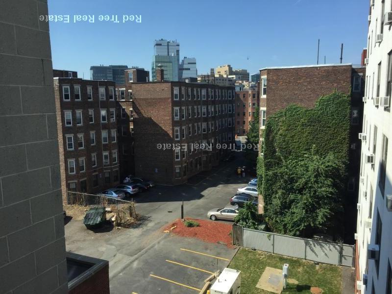 108 Peterborough St, Back Bay