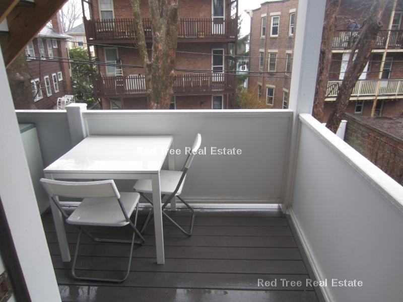 7 Acron Rd, Brookline Village