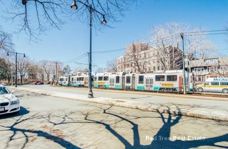 1868 Commonwealth Ave, Brighton