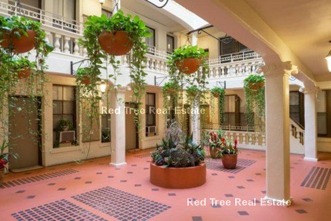 25 Edgerly Rd, Fenway