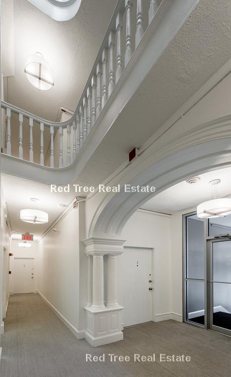 25 Edgerly Rd, Fenway