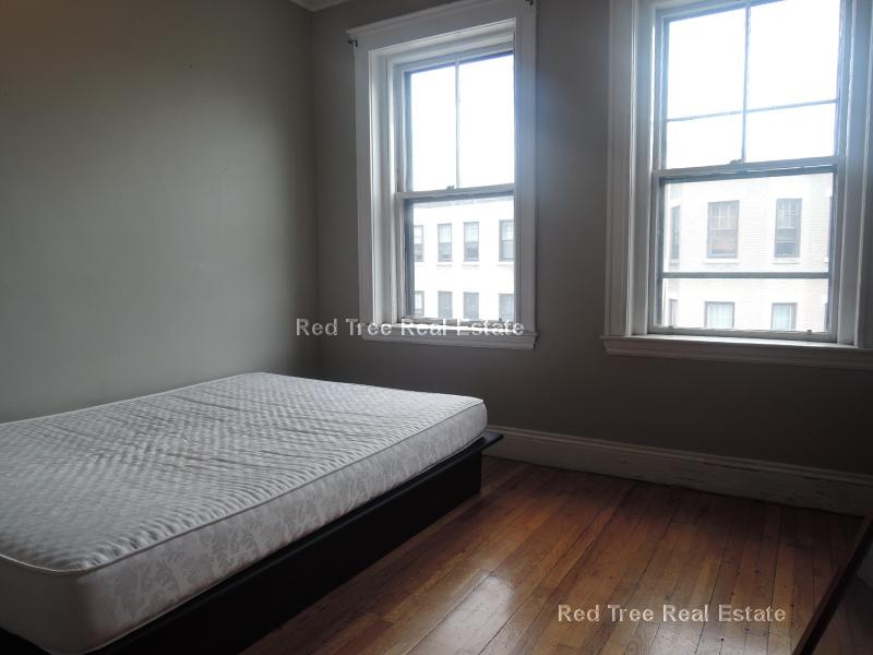 1572 Commonwealth Ave, Brighton