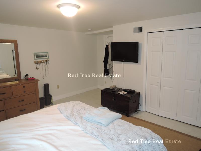 2 bed, 1 bath apartment for rent at 31 York Tr Unit 1, Brookline — photo 22 of 25