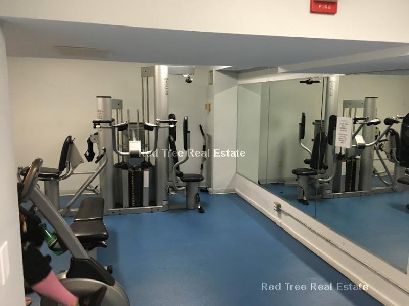 1731 Beacon St, Brookline