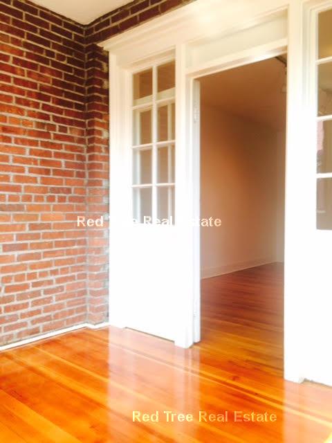 90 Bynner St, Jamaica Plain