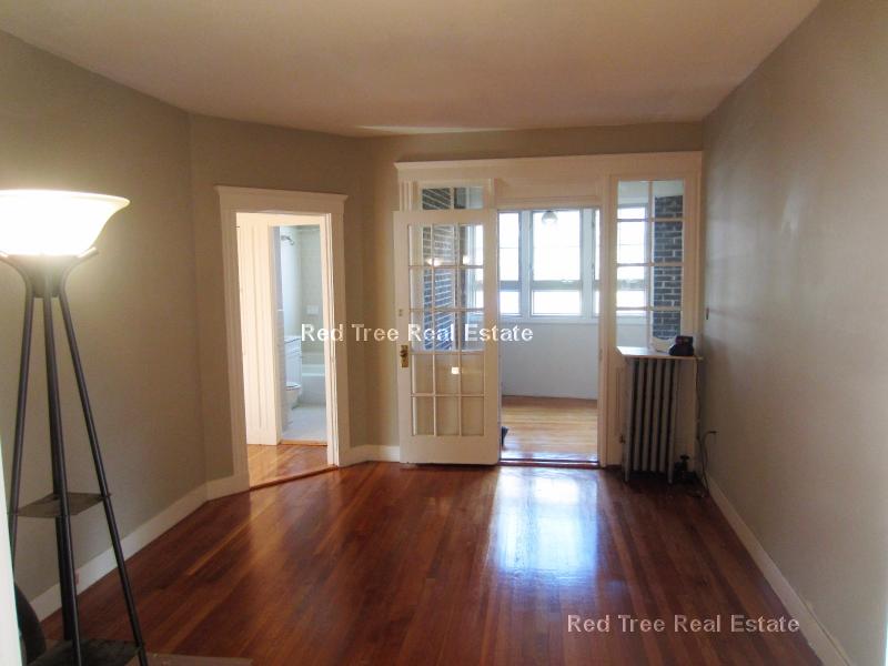 90 Bynner St, Jamaica Plain