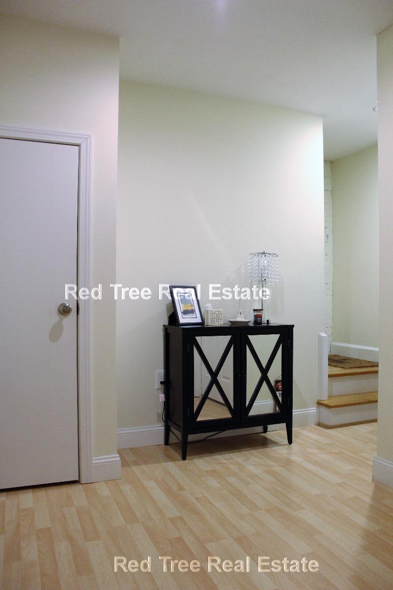 10 Strathmore Rd, Brookline
