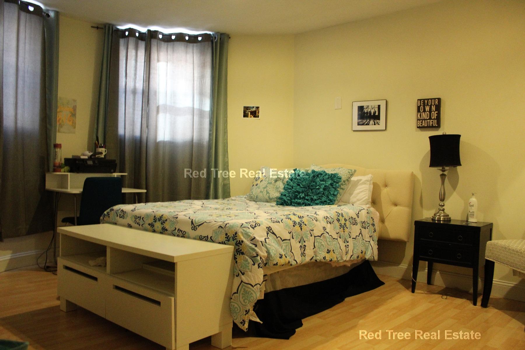 10 Strathmore Rd, Brookline