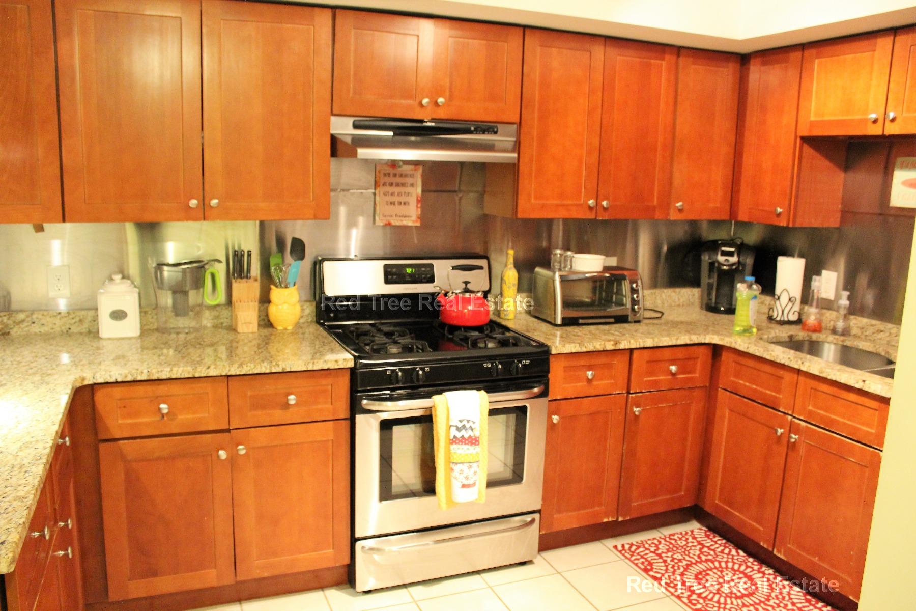 10 Strathmore Rd, Brookline