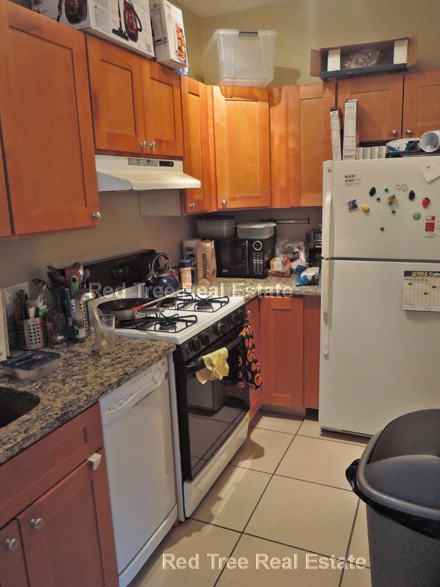 17 Highgate St, Allston