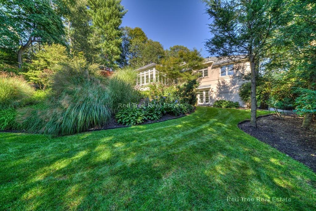 10 Gray Cliff Rd, Newton
