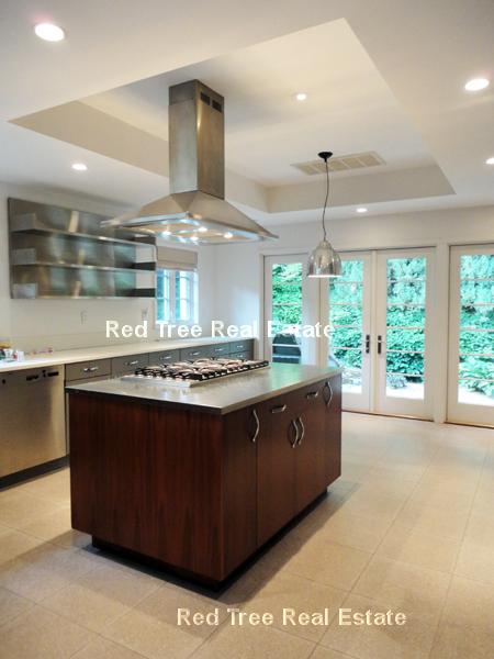 10 Gray Cliff Rd, Newton