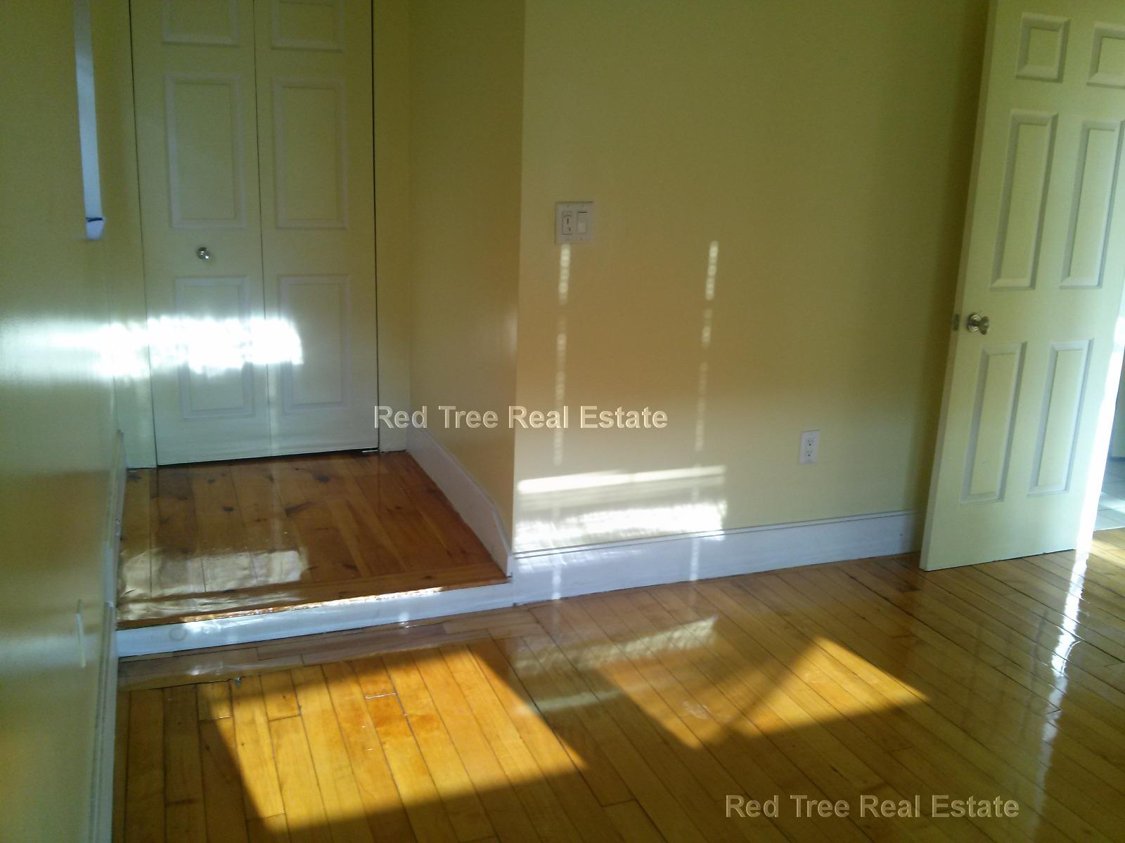 2 Centre Street Tr, Roxbury