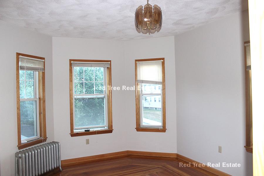 27 Princeton St, Medford Hillside