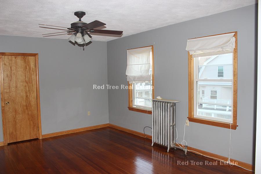 27 Princeton St, Medford Hillside