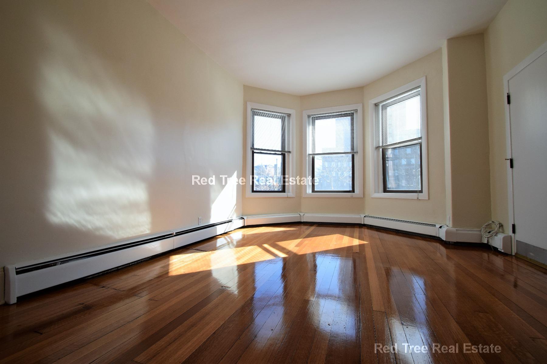 1728 Beacon St, Brookline