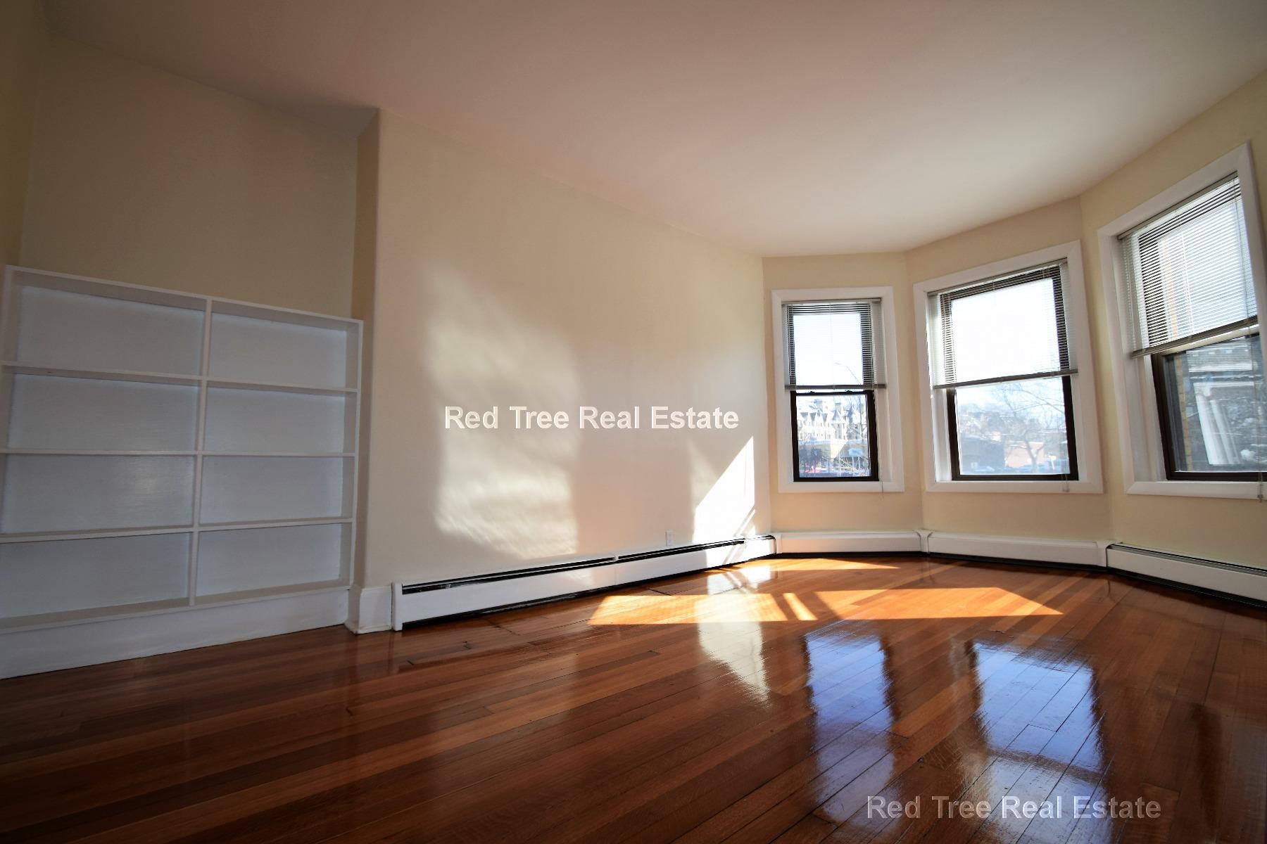 1728 Beacon St, Brookline
