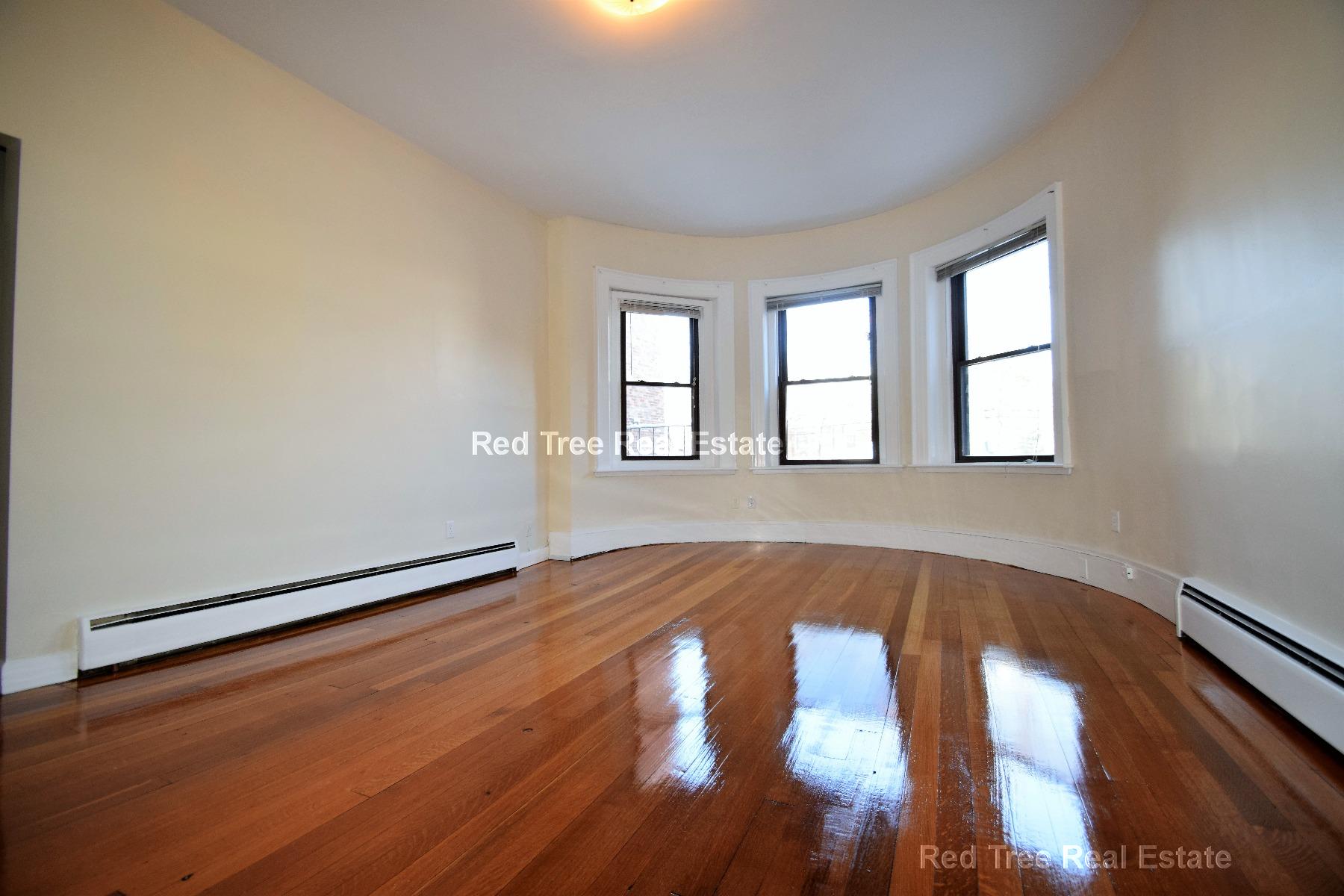 1728 Beacon St, Brookline
