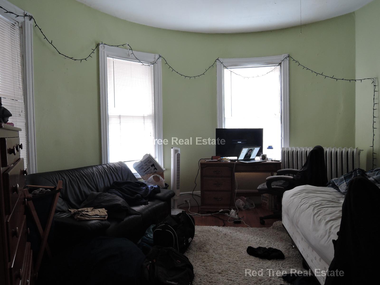 44 Ashford St, Allston