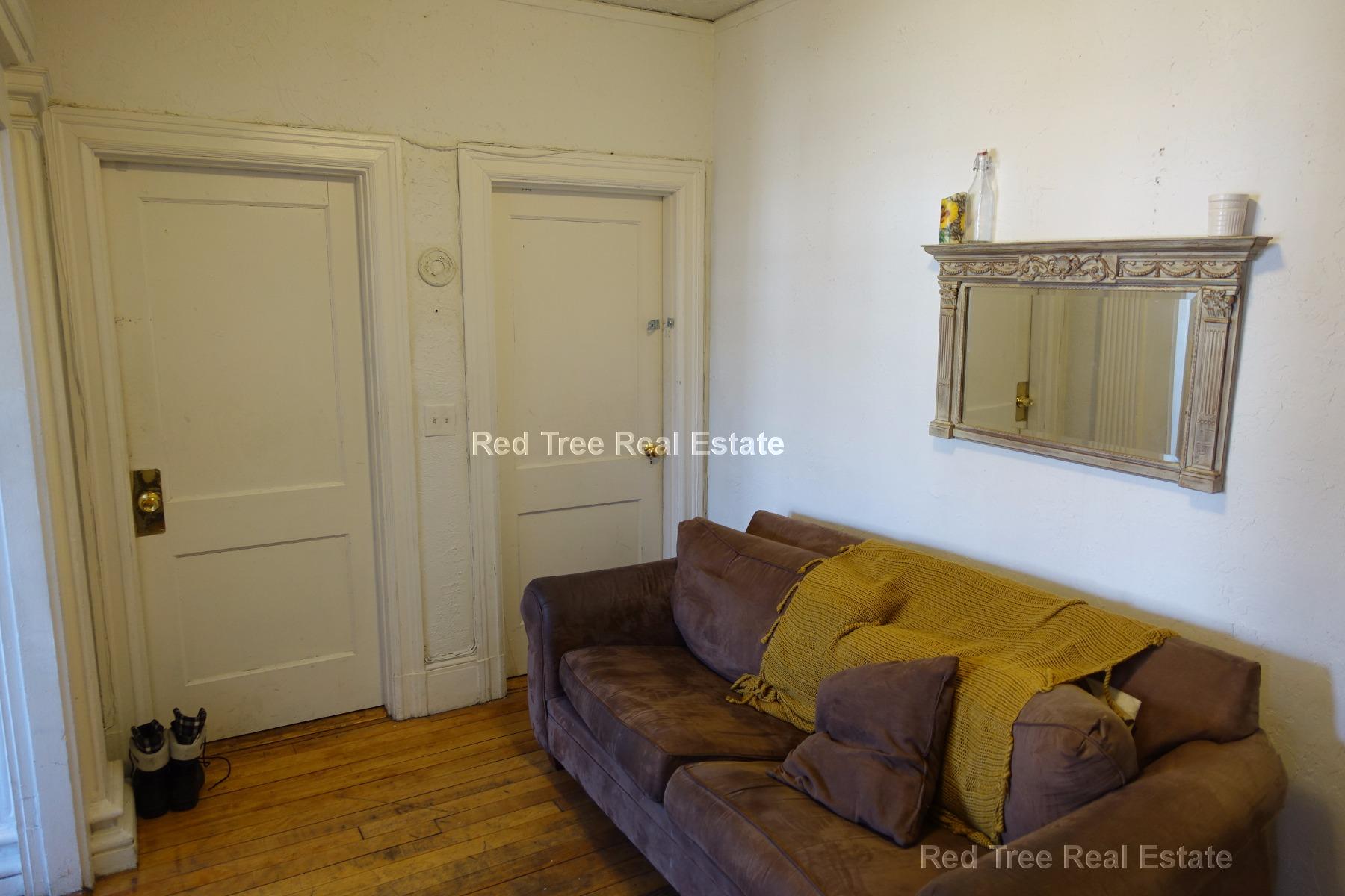4 bed, 1 bath apartment for rent at 14 Glenville Ave Unit 3, Allston — photo 10 of 16