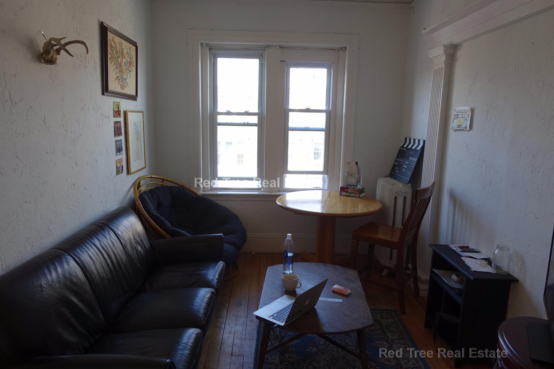 4 bed, 1 bath apartment for rent at 14 Glenville Ave Unit 3, Allston — photo 8 of 16