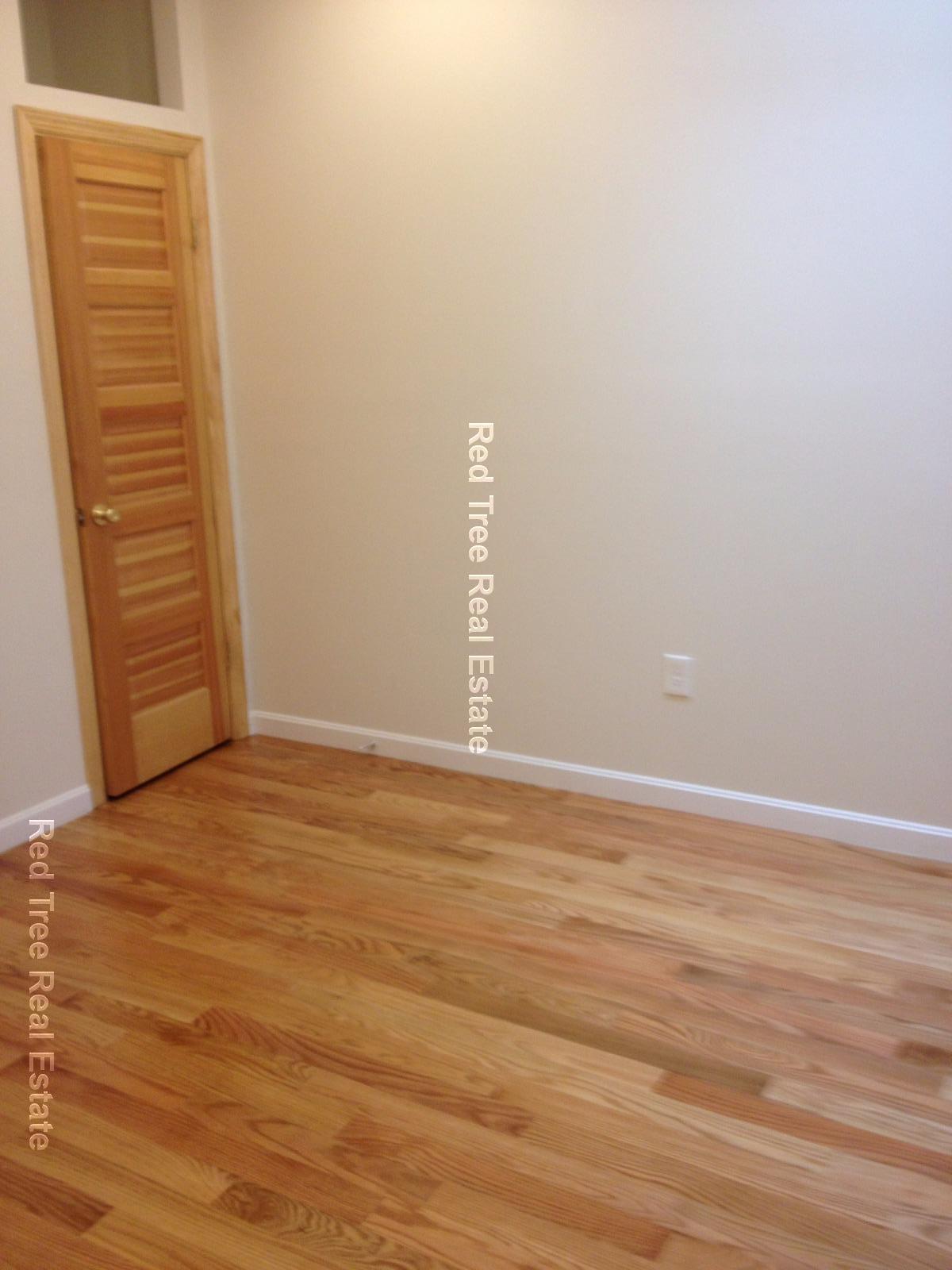 10 Moreland St, Roxbury