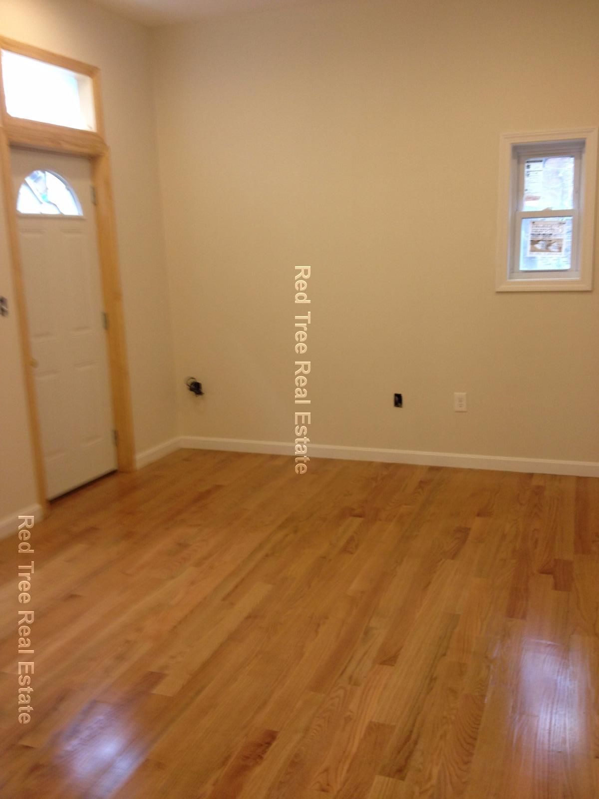 10 Moreland St, Roxbury