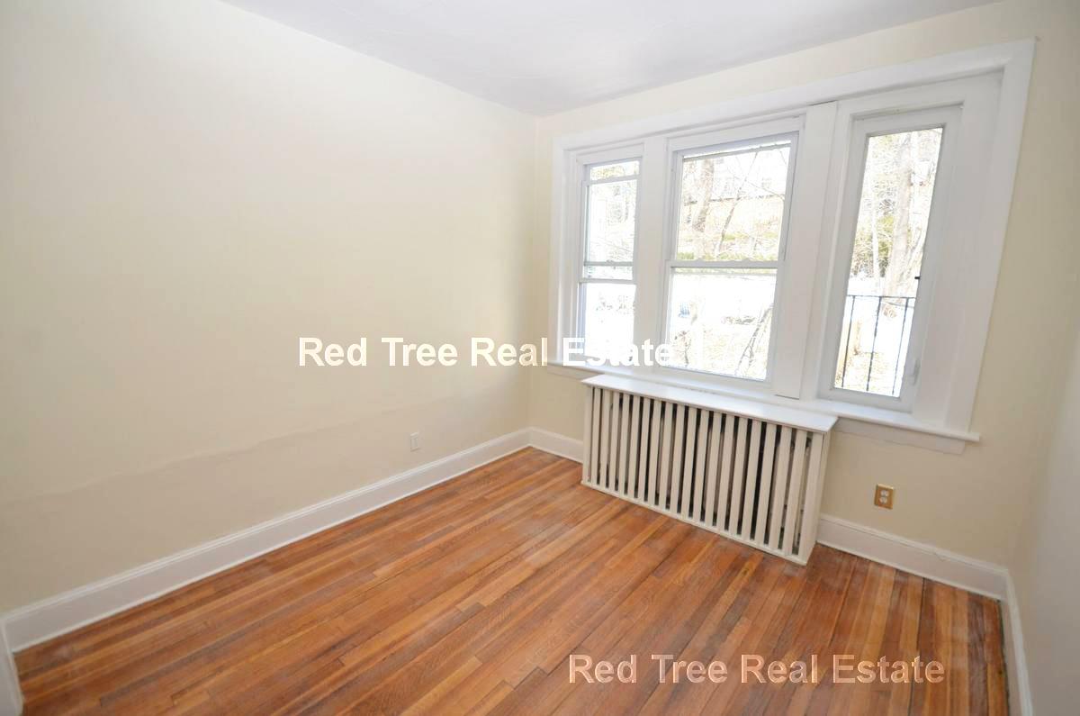 2 bed, 2 bath apartment for rent at 33 Lancaster Ter Unit 201, Brookline — photo 4 of 19