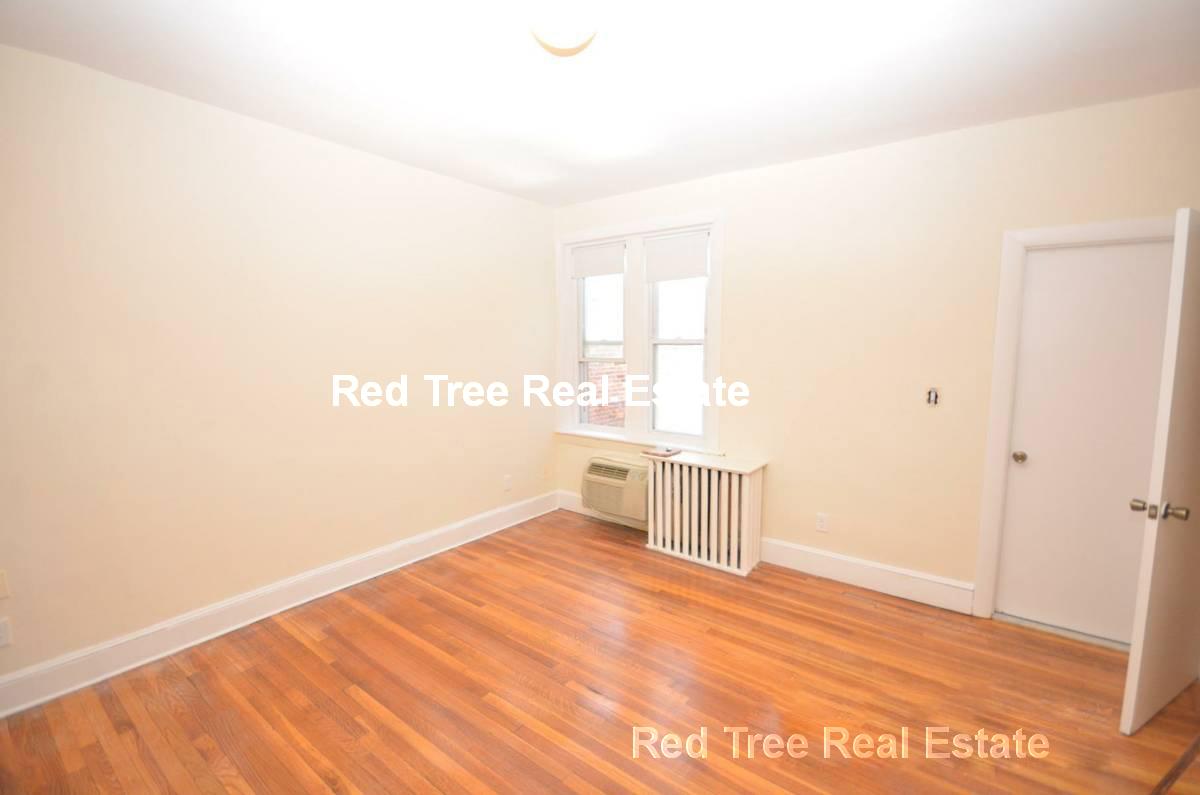 2 bed, 2 bath apartment for rent at 33 Lancaster Ter Unit 201, Brookline — photo 5 of 19