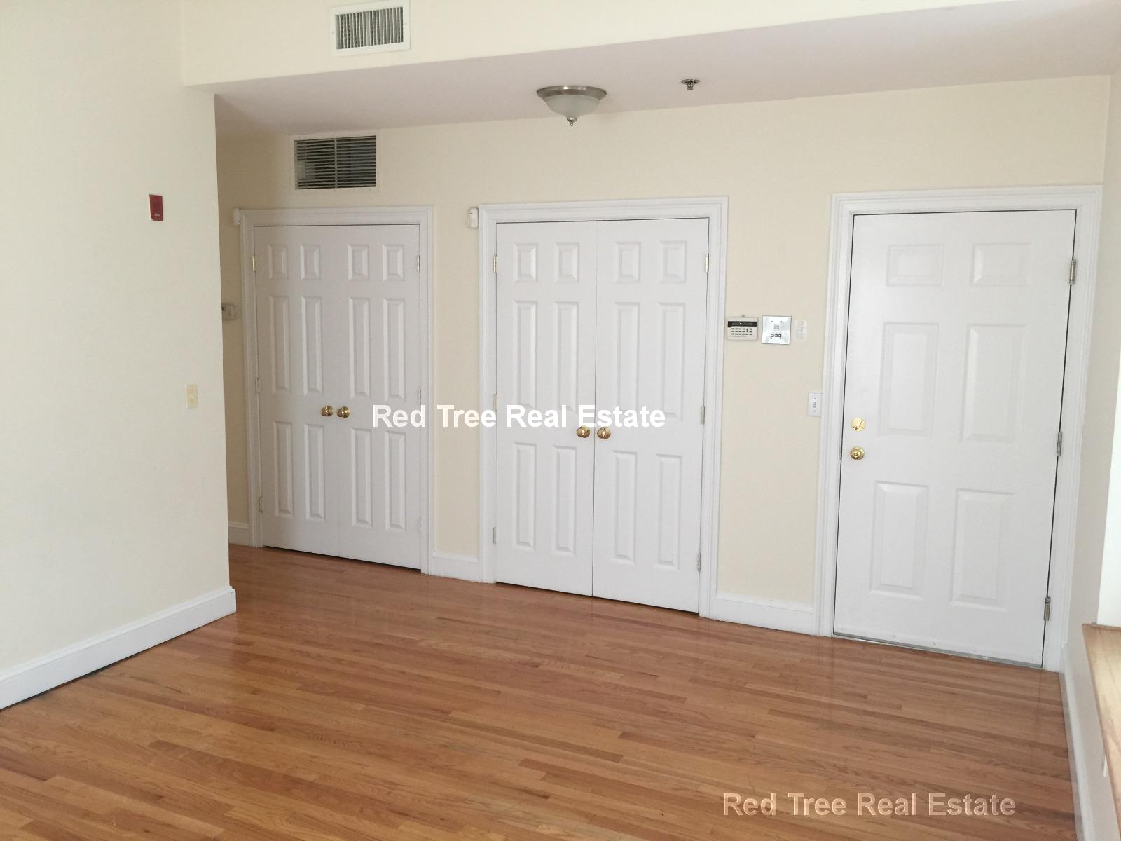 9 Gardner Ter, Allston