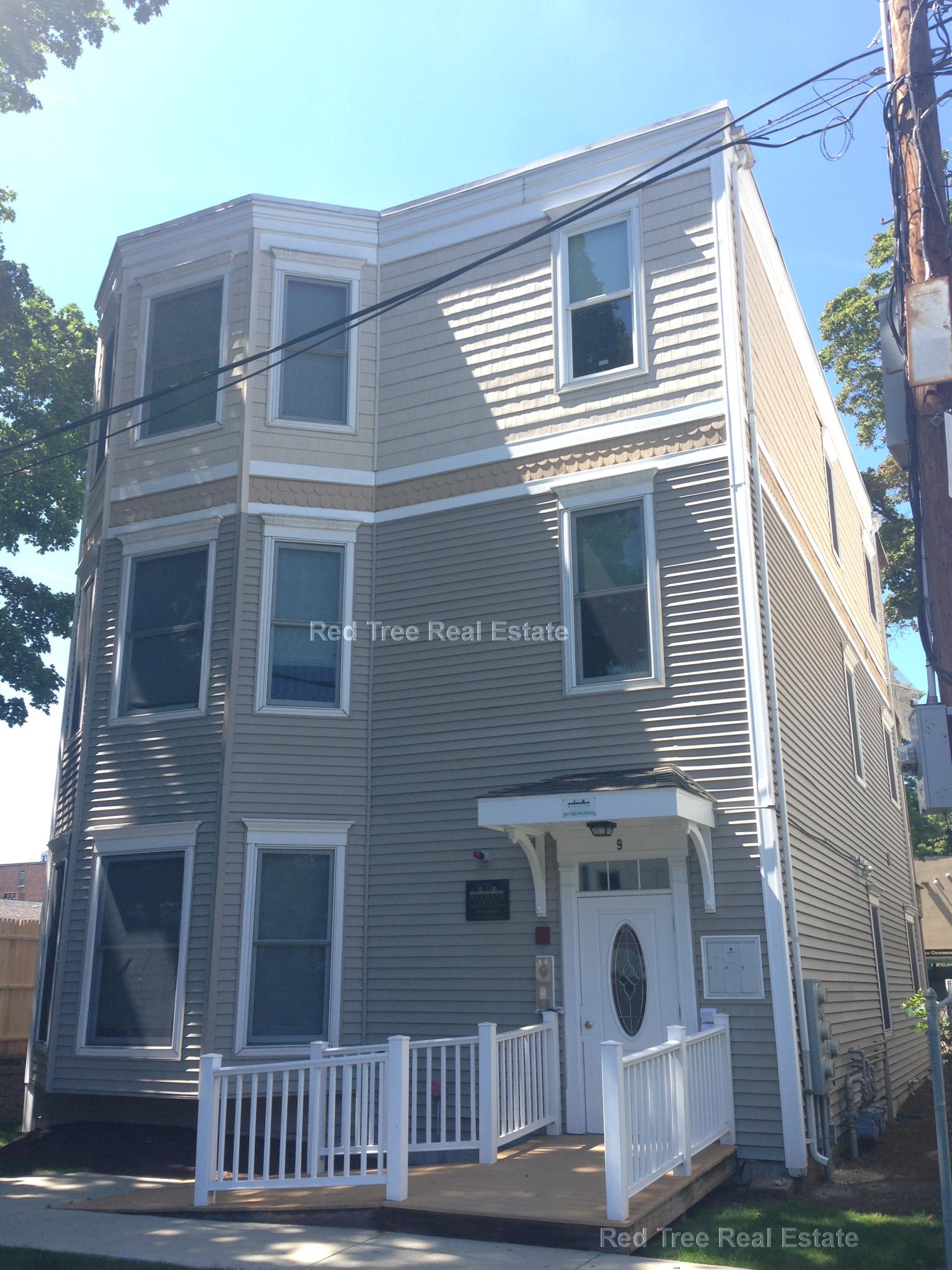 9 Gardner Ter, Allston