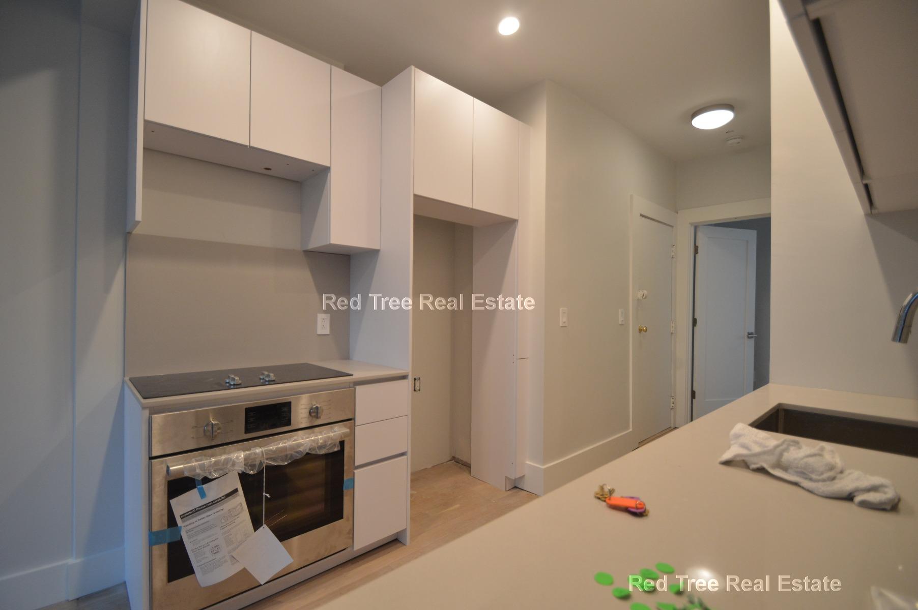 3 bed, 1 bath apartment for rent at 8 Elko St Unit 406, Brighton — photo 5 of 11