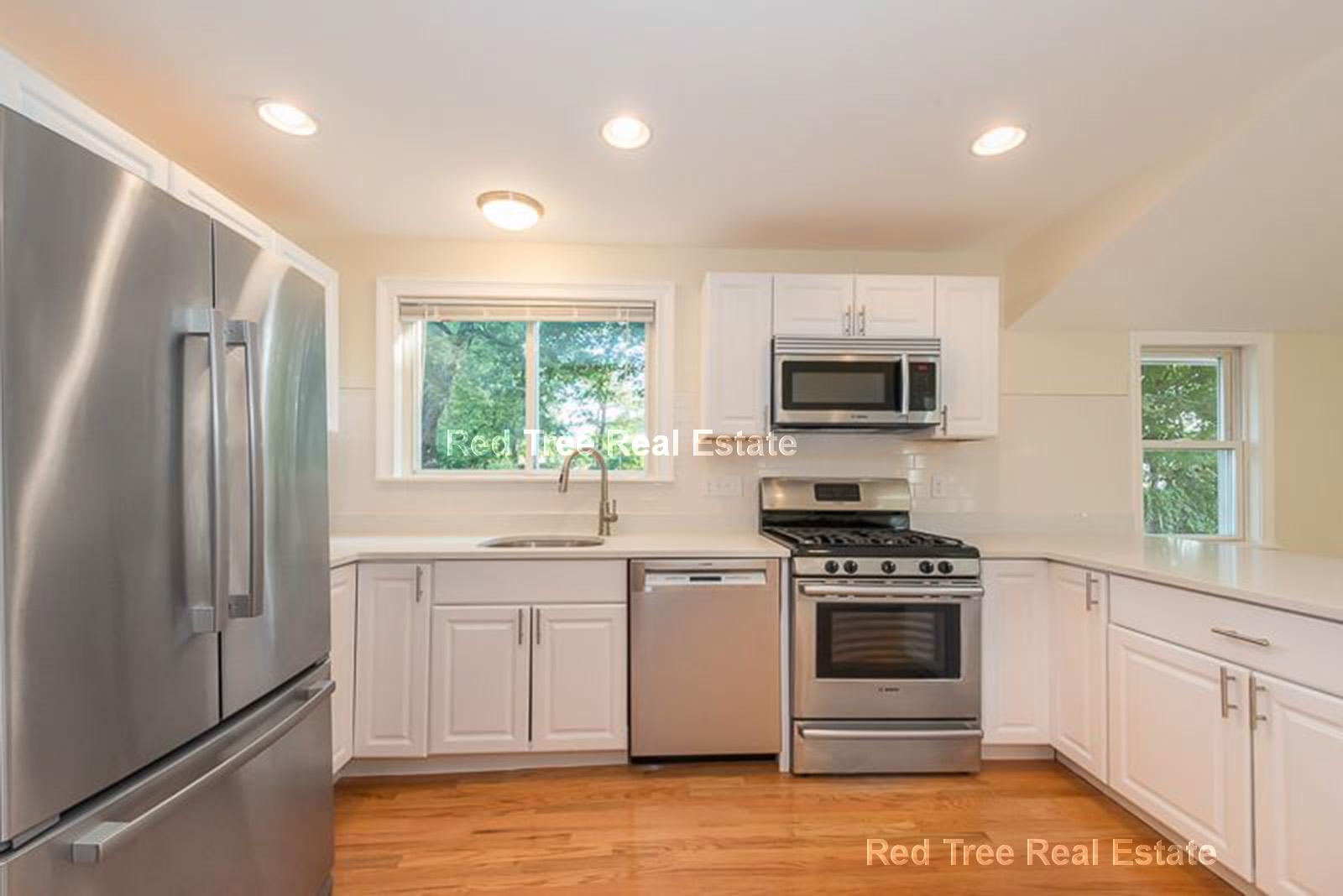 11 Winter Hill Rd, South Medford