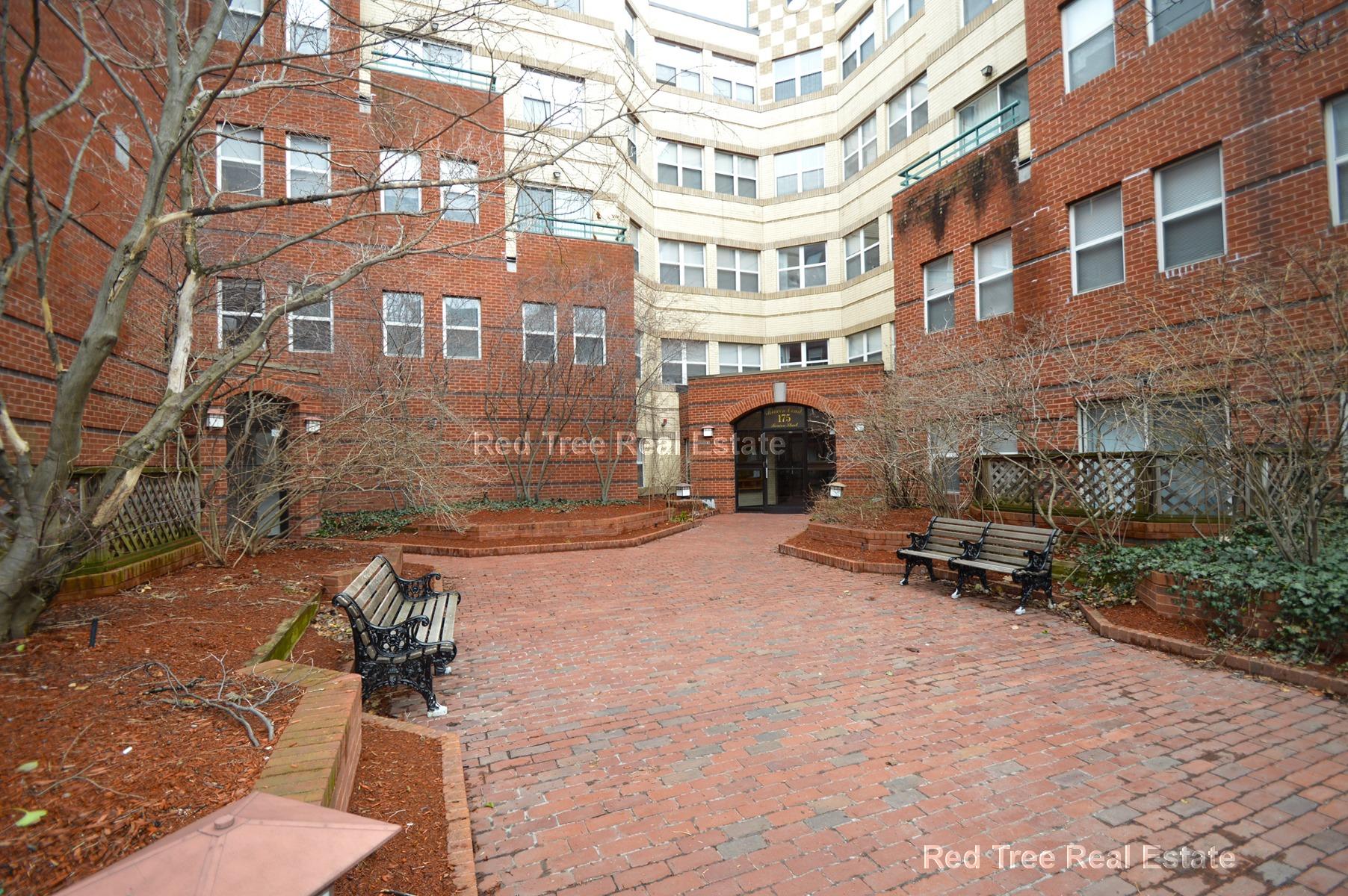 175 Beacon St, Prospect Hill